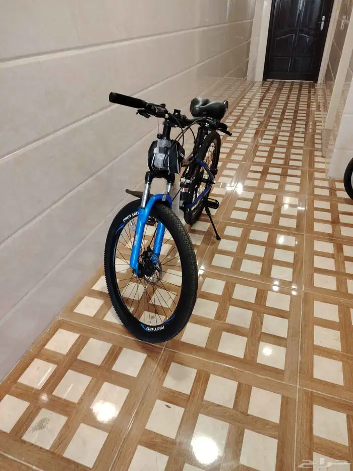 دراجات جبلية 29 للبيع عليها تعديلات مسكات رياضيه حديد 2000 7