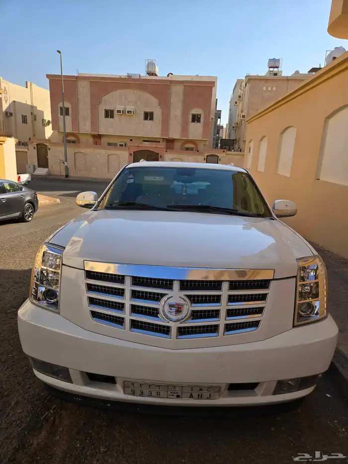 2010 ESCALADE 5