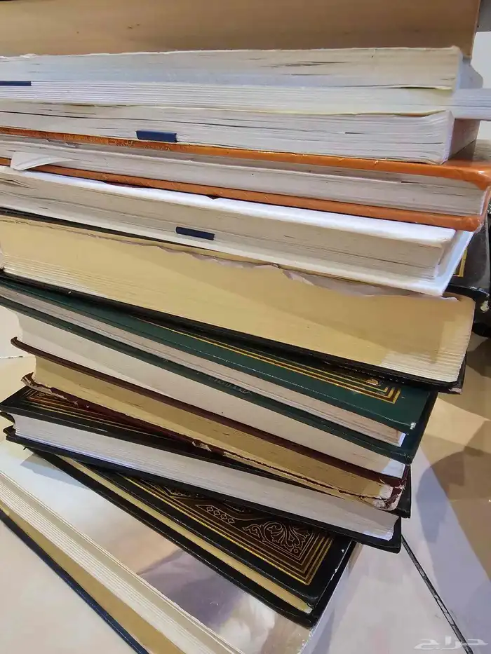 كتب جامعيه مستعمله على 15 ريال 0