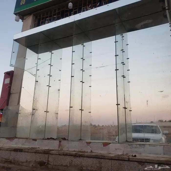 للبيع رف زجاج 1