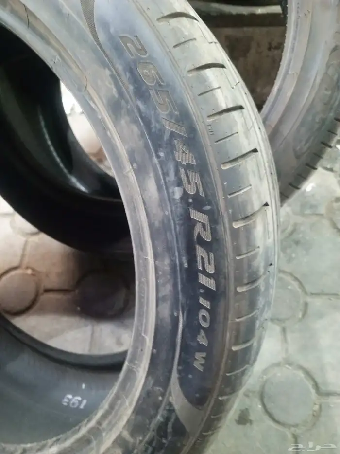 كفرات مستعمله شبه جديد برلي مقاس 265 45 21 9