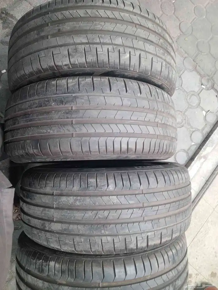 كفرات مستعمله شبه جديد برلي مقاس 265 45 21 4