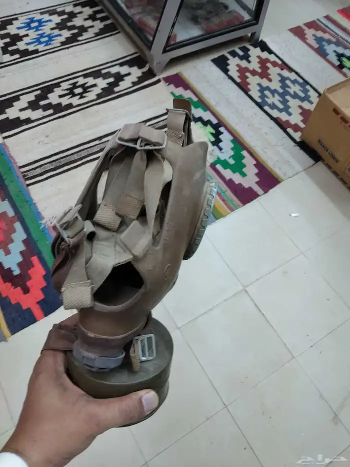 قناع او كمام حرب قديمة 3