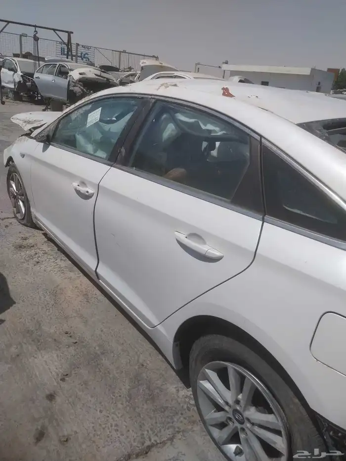 يوجد لدينا سوناته مديل 2017تشليح مكينه حجم 2000وكاله جير وكا 0