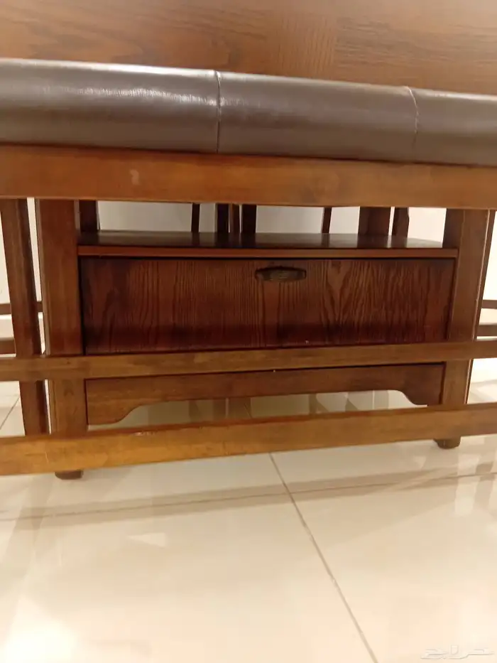 طاولة طعام من هوم سنتر 3