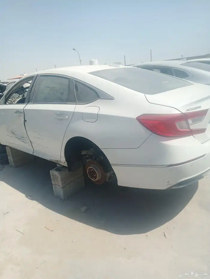 هوندا اكورد موديل 2020 تشليح قطع غيار فقط 1
