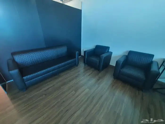 My office has luxurious new leather sofas at wholesale price 6