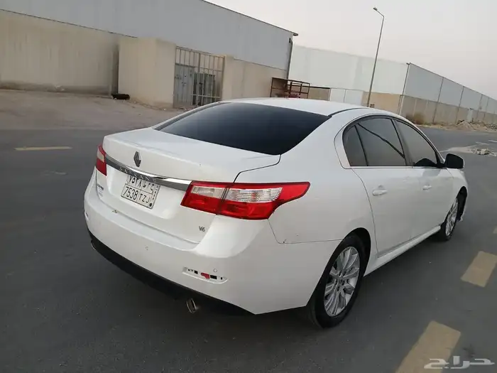 رينو 2015 في صدمة قدام وتصلحت وباقي وكالة ومكينة جير وكالة 0