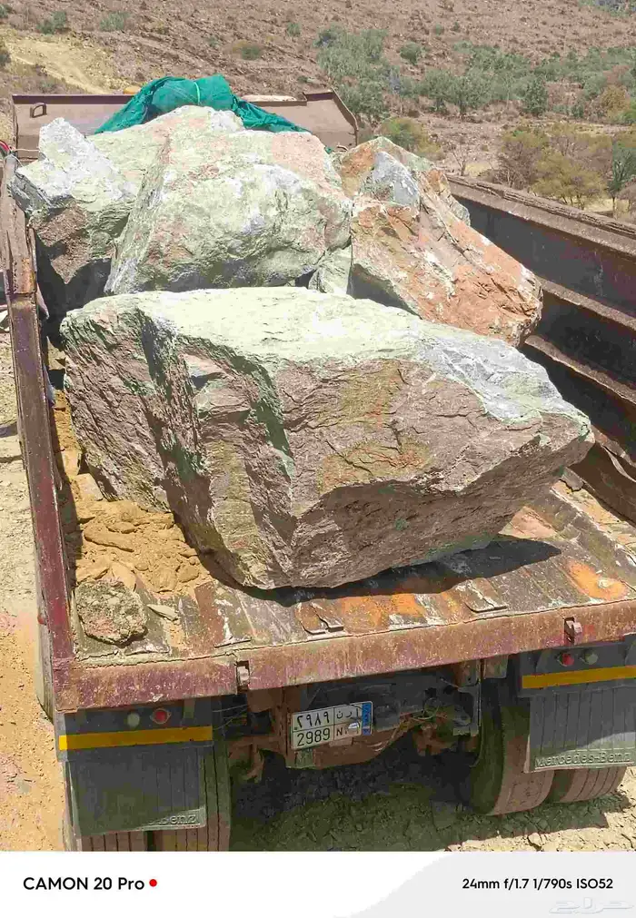 مقاول بناء جدران حجر صغير وكبير 5