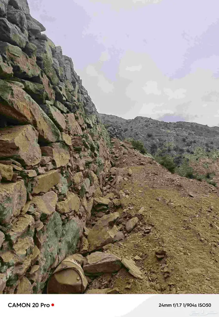 مقاول بناء جدران حجر صغير وكبير 2