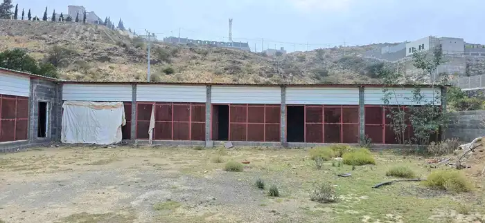 أرض للإيجار 3