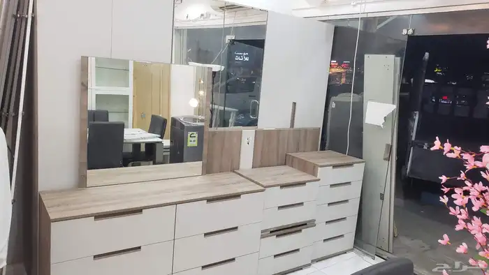 غرفة نوم إيطالي نظيف على الشرط 0