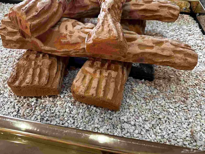 حطب نار حاتم صناعي في وحده بيها كسر 1