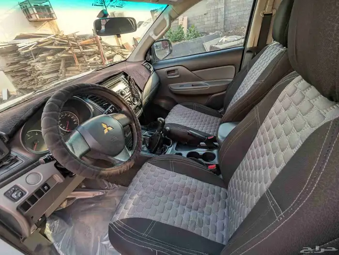 2018 Mitsubishi Diesel L200 a very new car with no issues 3