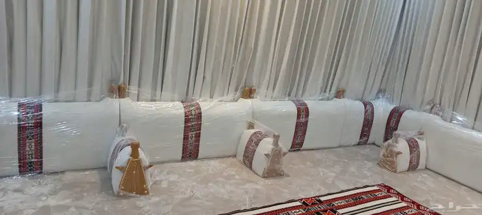 Translate Post  مفروشات الرياض  تفصيل جميع انواع الكنب وال 8