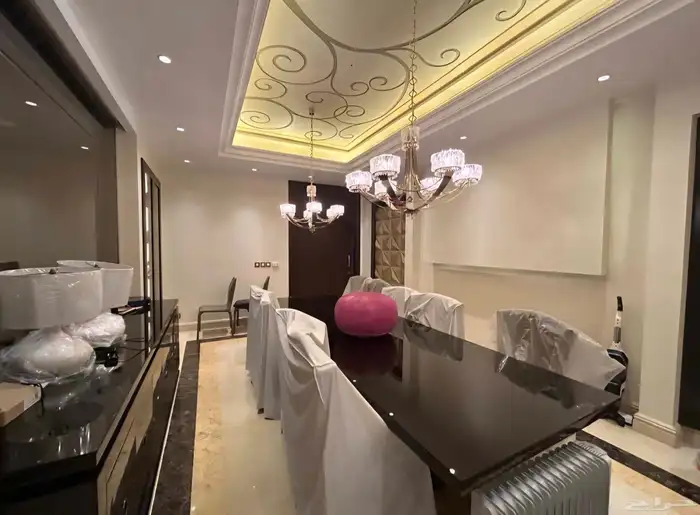 قصر زاوية واسع بسعر مميز بشمال الرياض في حي الفلاح 1360م 7