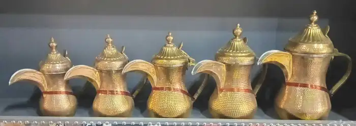 دلال نحاس 1