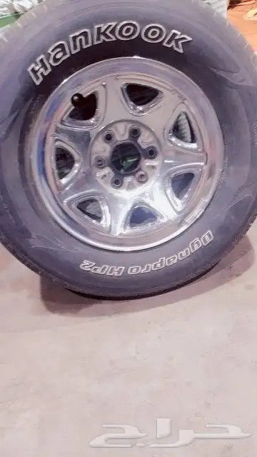 كفرات سلفرادو عدد 4 مع السبير للبيع كامل مع الكفر الحديد 3