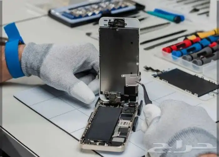 مطلوب فني صيانة جوالات 1