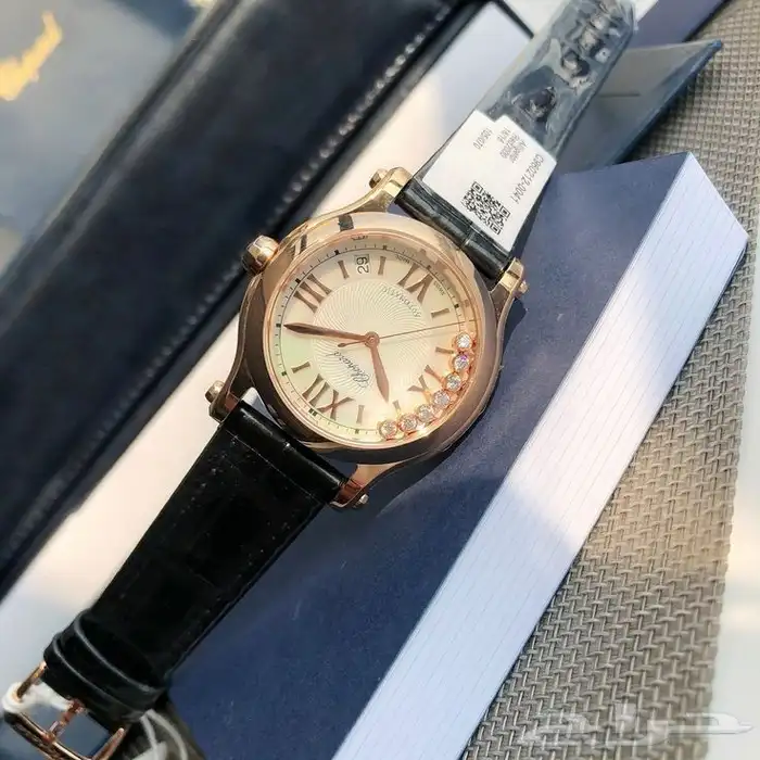 ساعات شوبارد نسائي 8