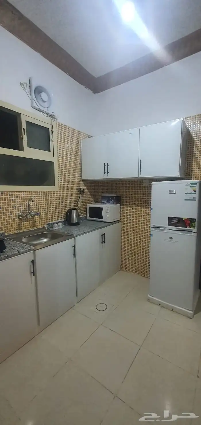 شقق سكن للموظين 6 غرف 23