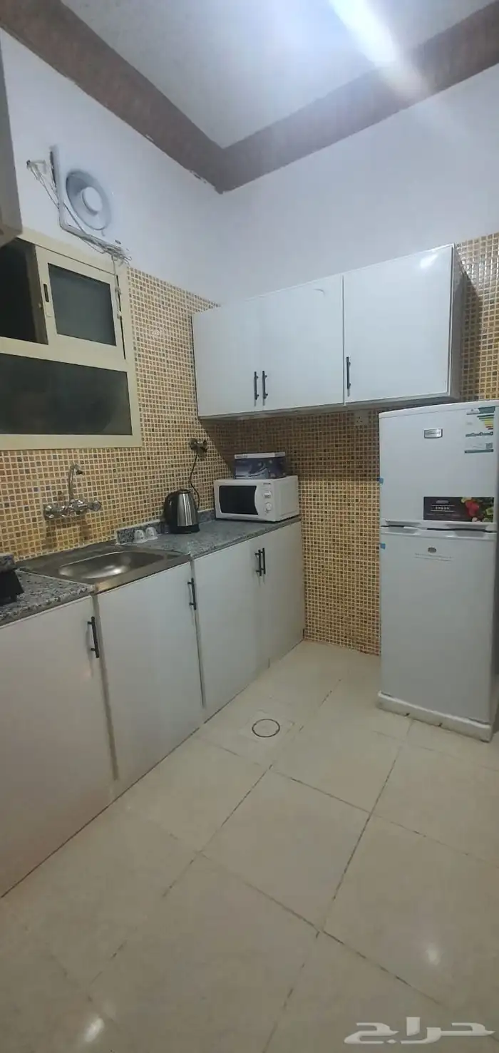 شقق سكن للموظين 6 غرف 22