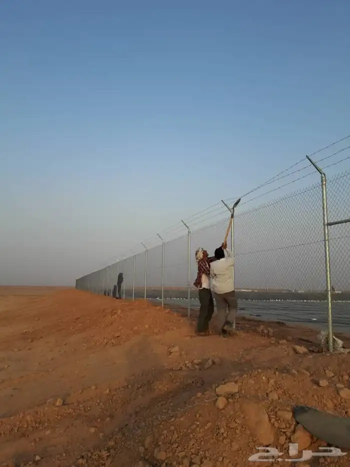 نقوم بتوريد اشبوك شبوك مزارع شبوك كسارات شبوك محميات مضلات و 1