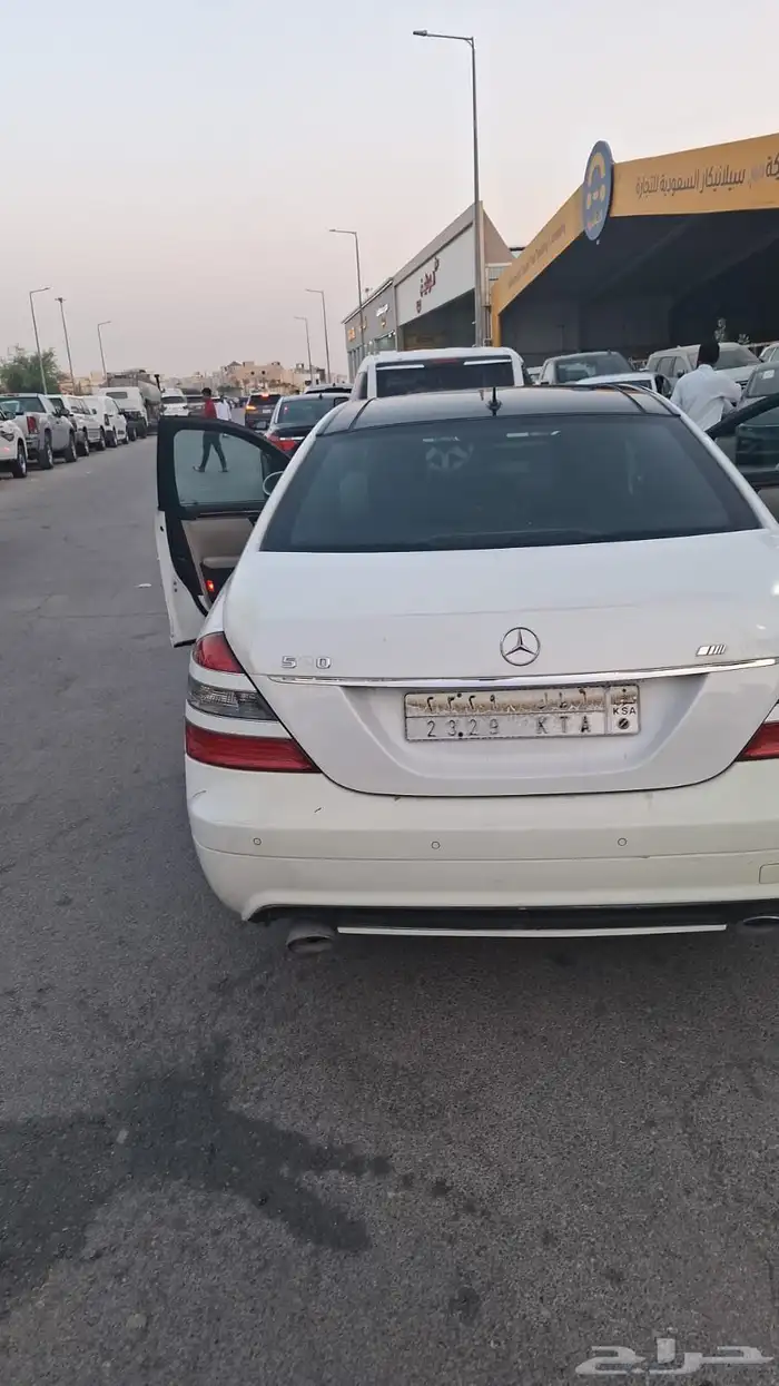 2009مرسيدس بانوراما موديل 2009 ممشي 126الف 2