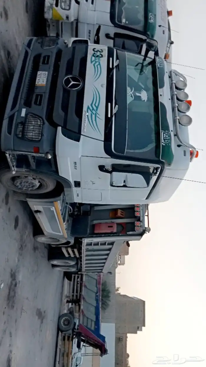 متاح قلابات صندوق 20متر للايجار موديل 2015 0