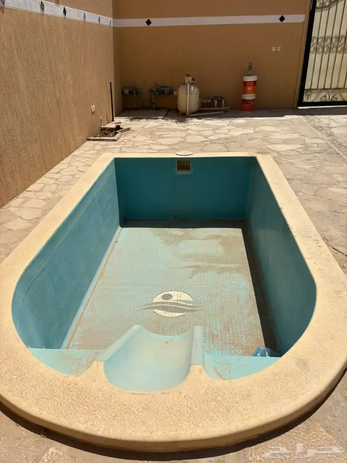 فني مسابح وتشطيب وتركيب فلاتر ومضخات وتركيب مسابح فايبر 9