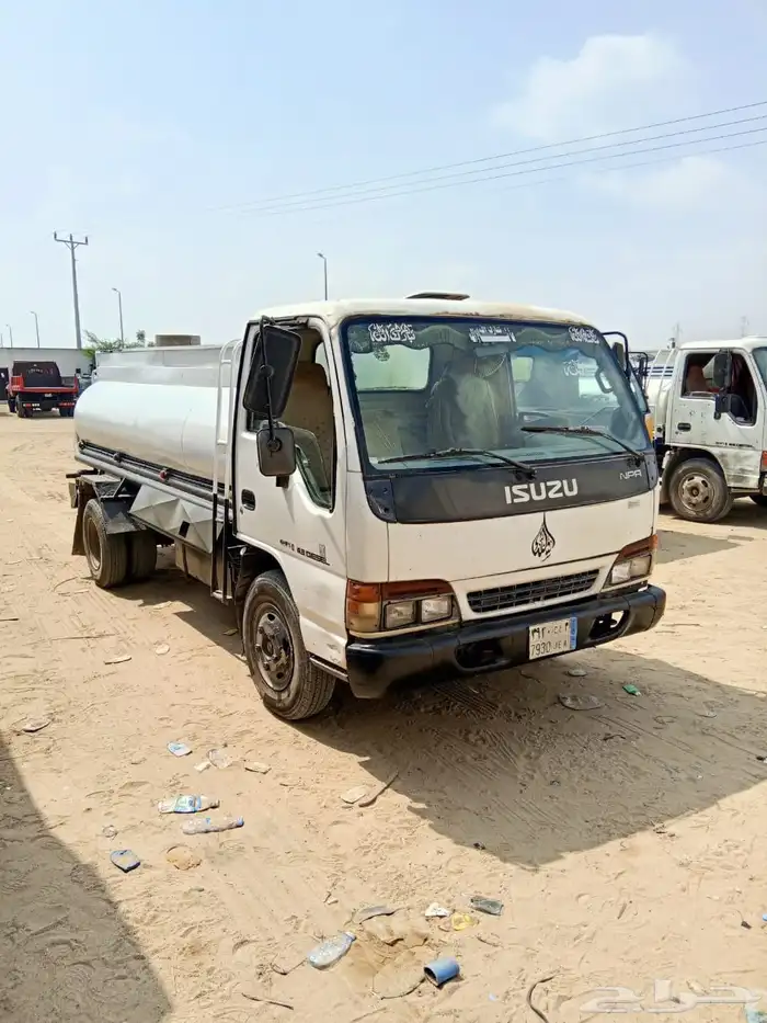 وايت ديهاتسو للبيع موديل2002 1