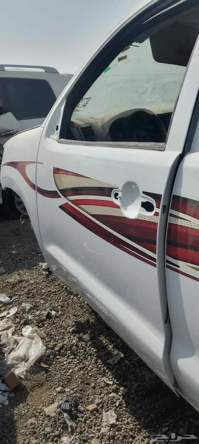 يوجد لدينا جميع انواع قطع غيار السيارات المستخدمه تشليح 4