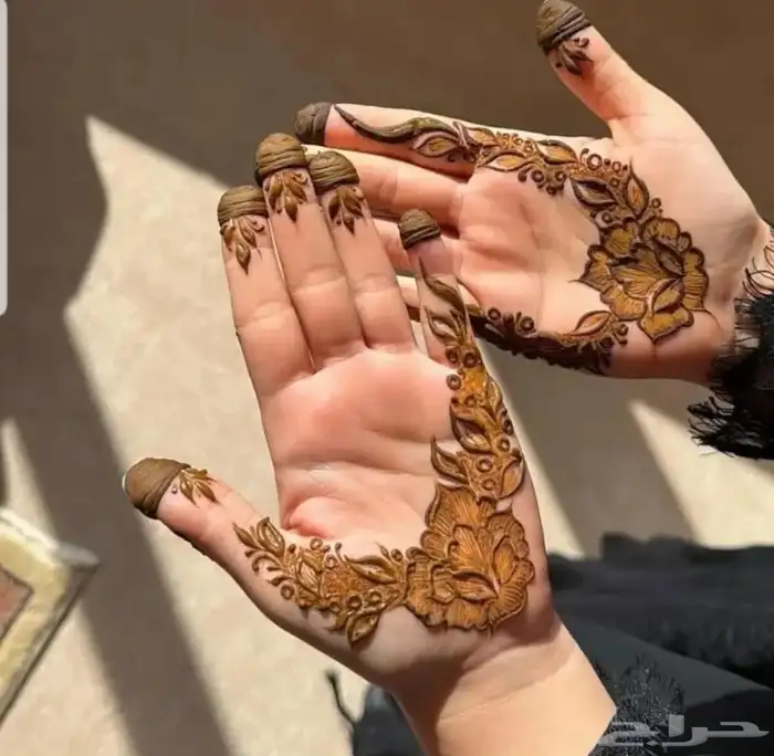 2نقاشه بالرياض نقش حنأء 2