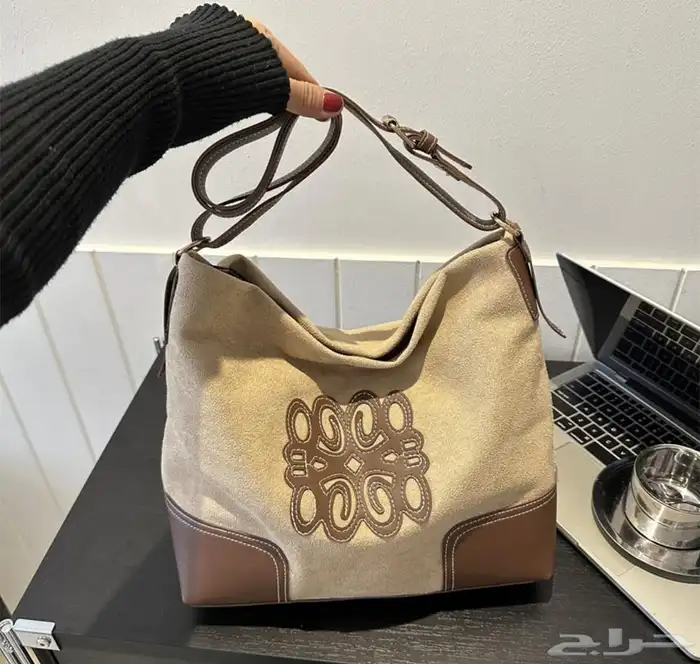 شنط 50 ريال فقط 45