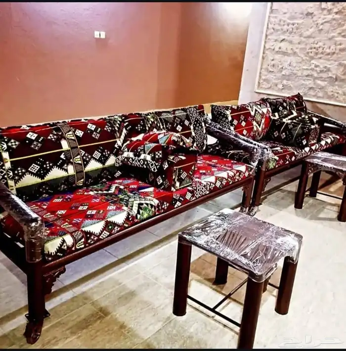 تفصيل وتنجيد كنب وجلست خارجيه حسب الطلب 1