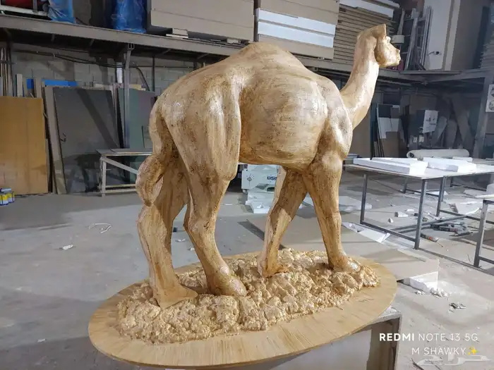مجسم جمل من الفلين 1