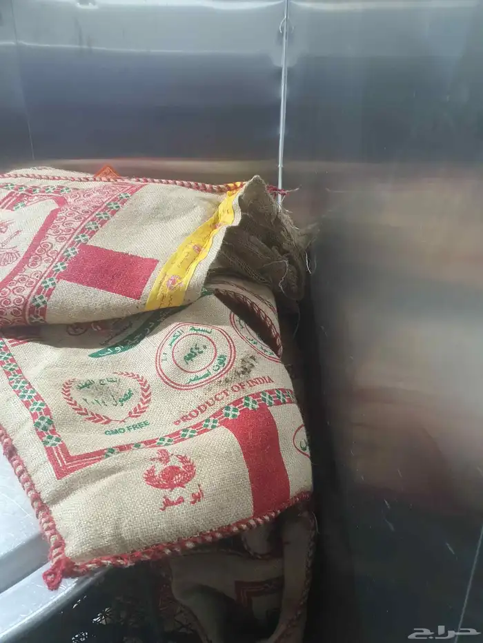 يوجد لدينا شوالات كراتين صغير كبير اتناك فاضي من حق الزيت 0