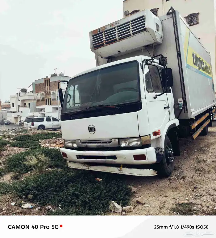 نيسان 0