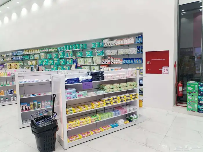 مكيفات وكاميرات وستاير وديكورات للبيع 8