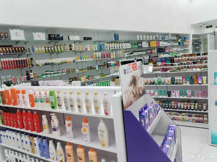 مكيفات وكاميرات وستاير وديكورات للبيع 4