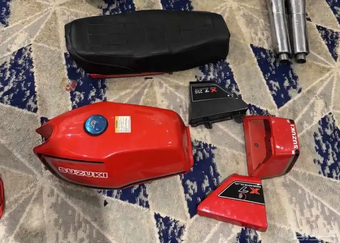 للبيع عده عدة جيتيX7 احمر اصلي 0