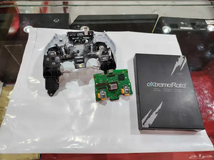 متوفر تركيب كلك مواس مع جير مغناطيسي ليد الفايف 1