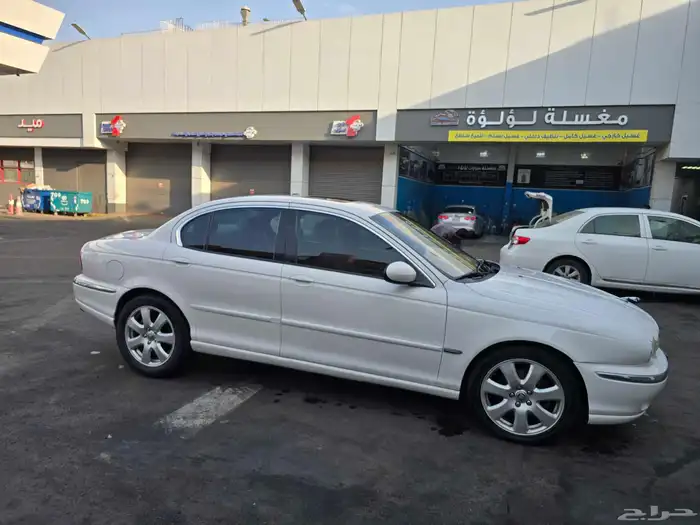 جاكوار Jaguar X-Type موديل 2004 7