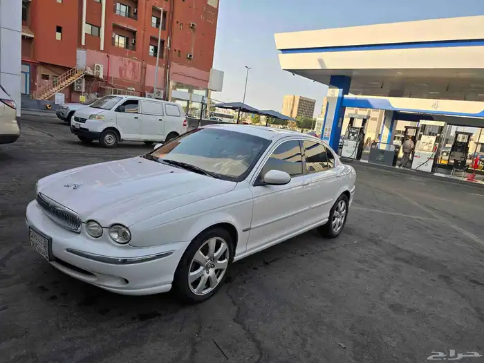 جاكوار Jaguar X-Type موديل 2004 3
