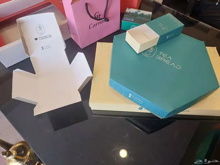 مطبعه مطابع بوكسات أكياس فواتير اختام استكرات لاصقة علب حلوي 0