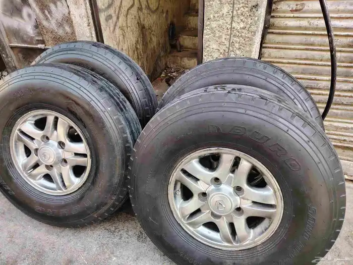 جنوط لكززز كفرات بالون ديرو تأريخ 24 نضيف 4