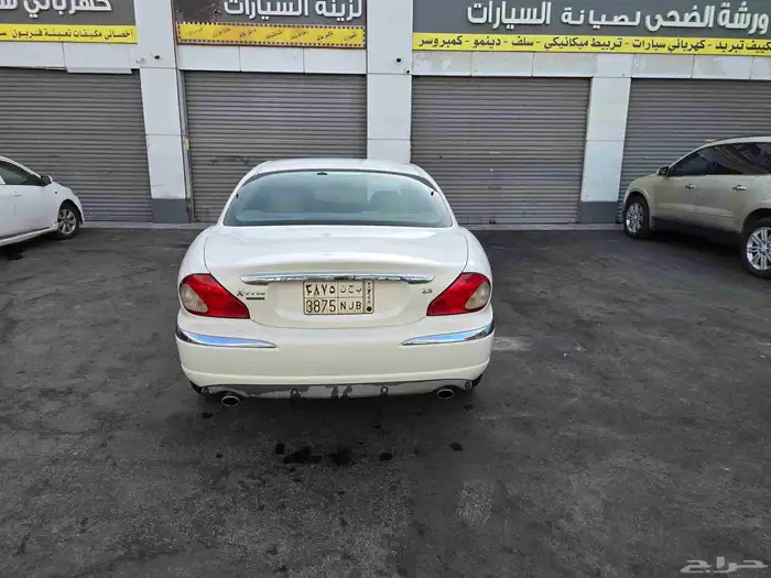 جاكوار Jaguar X-Type موديل 2004 4