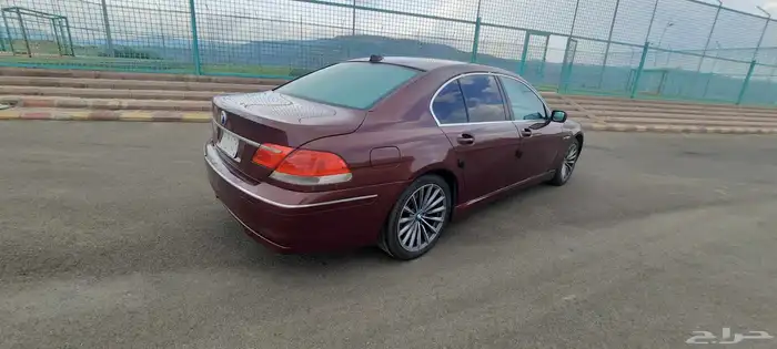 للبيع بي ام دبليو BMW 735i موديل 2002 4