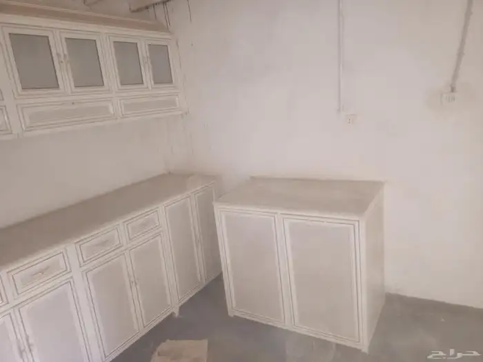 مطبخ نظيف لم يستعمل الا 5 اشهور للبيع بيشة واعر 0