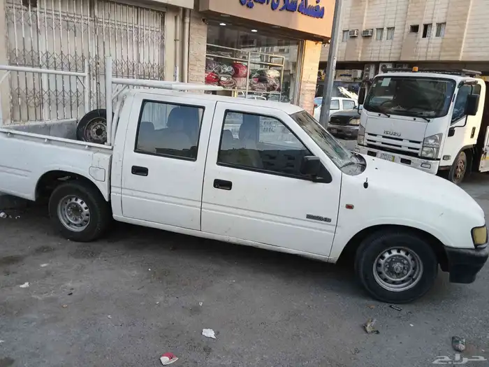 Isuzu 2003 model 0